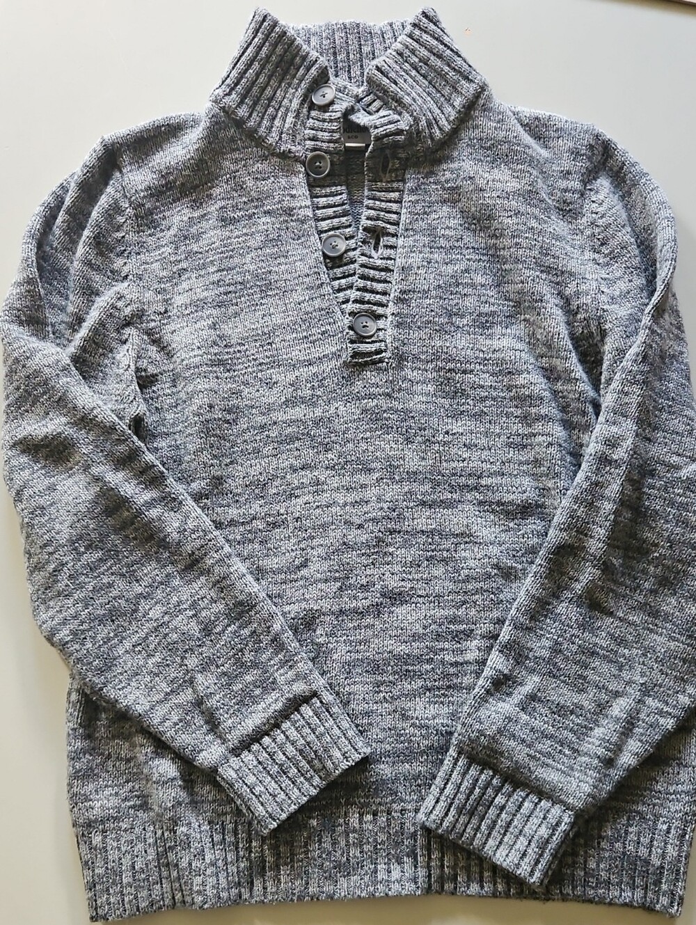 Men's Gray Button-Detail Knit Sweater Small